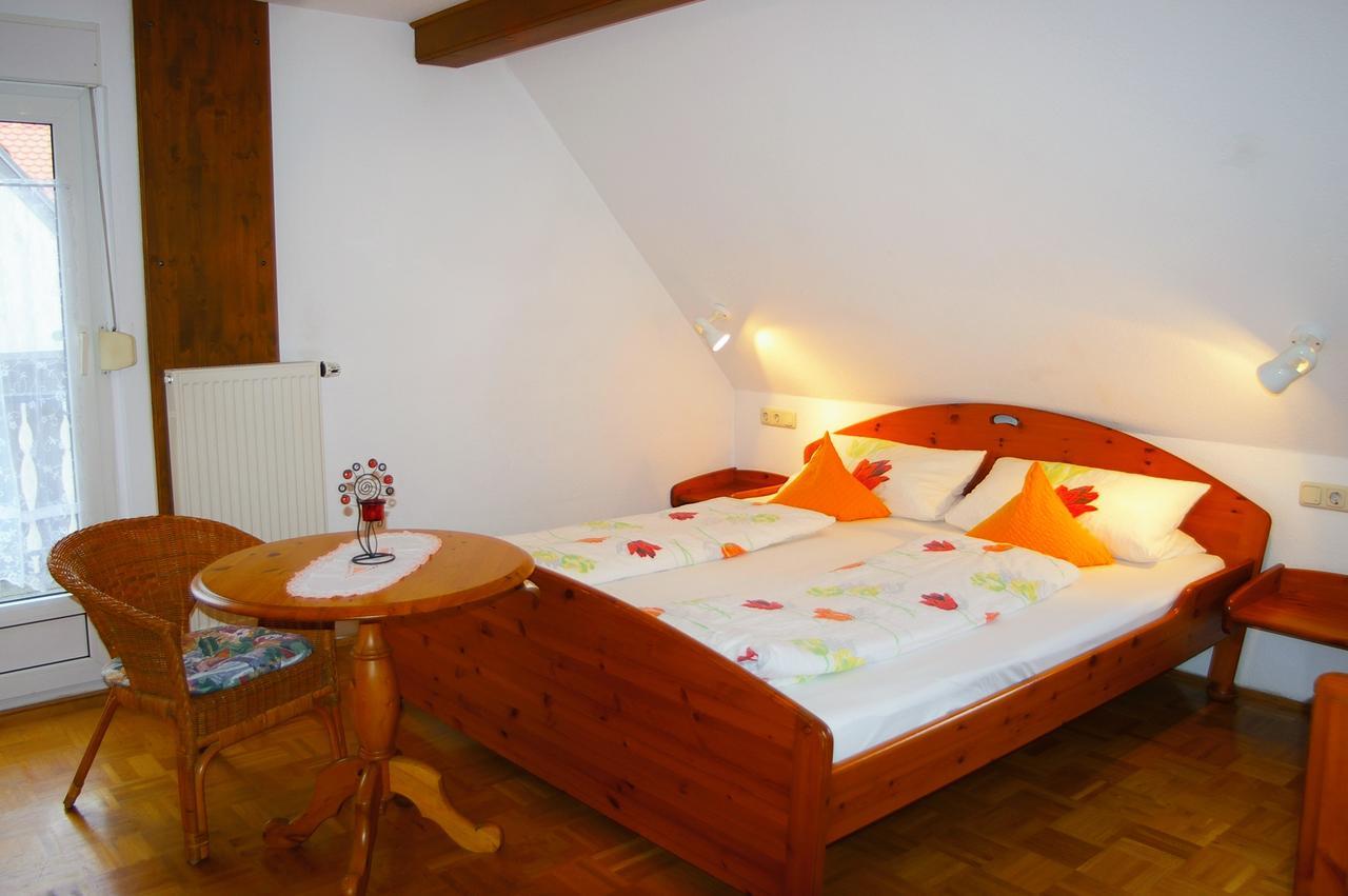Gasthaus Zur Krone Windelsbach ภายนอก รูปภาพ